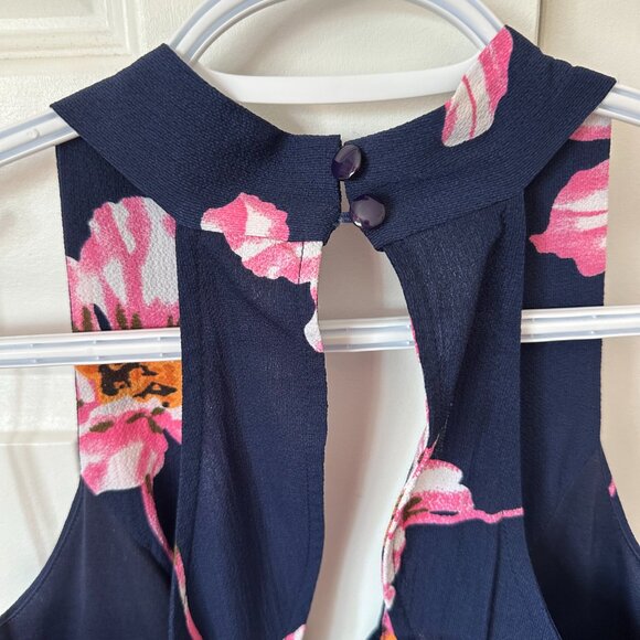 Floral Crisscross Romper - Picture 5 of 5